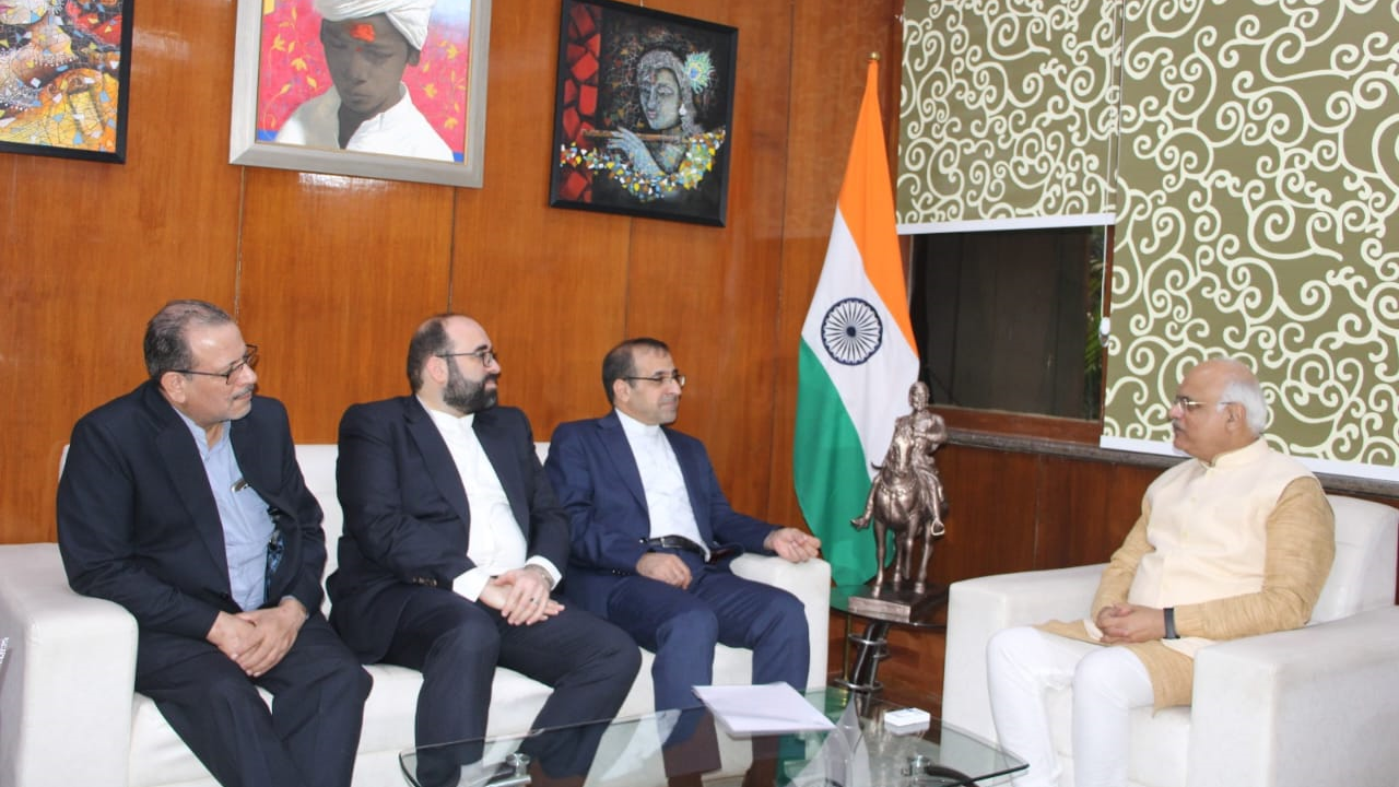 Ambassador of I.R.Iran, Cultural Counselor and Representative of Iran's Sa’adi Foundation in India met and exchanged views with the President of the Indian Council for Cultural Relations, New Delhi.